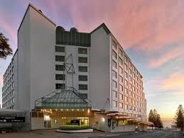 Event setup at Coogee Crowne Plaza by Eventspec – AV and event production