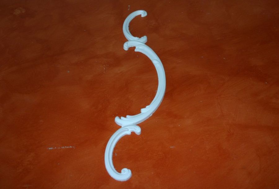 Fregio in gesso 6