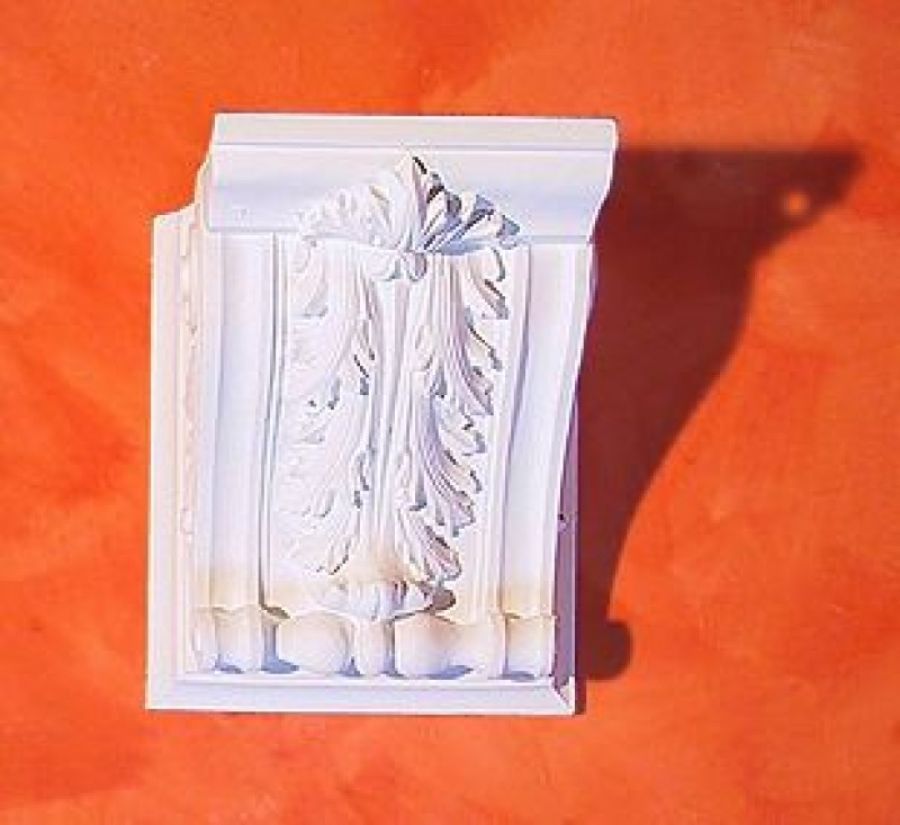 Capitello decorato