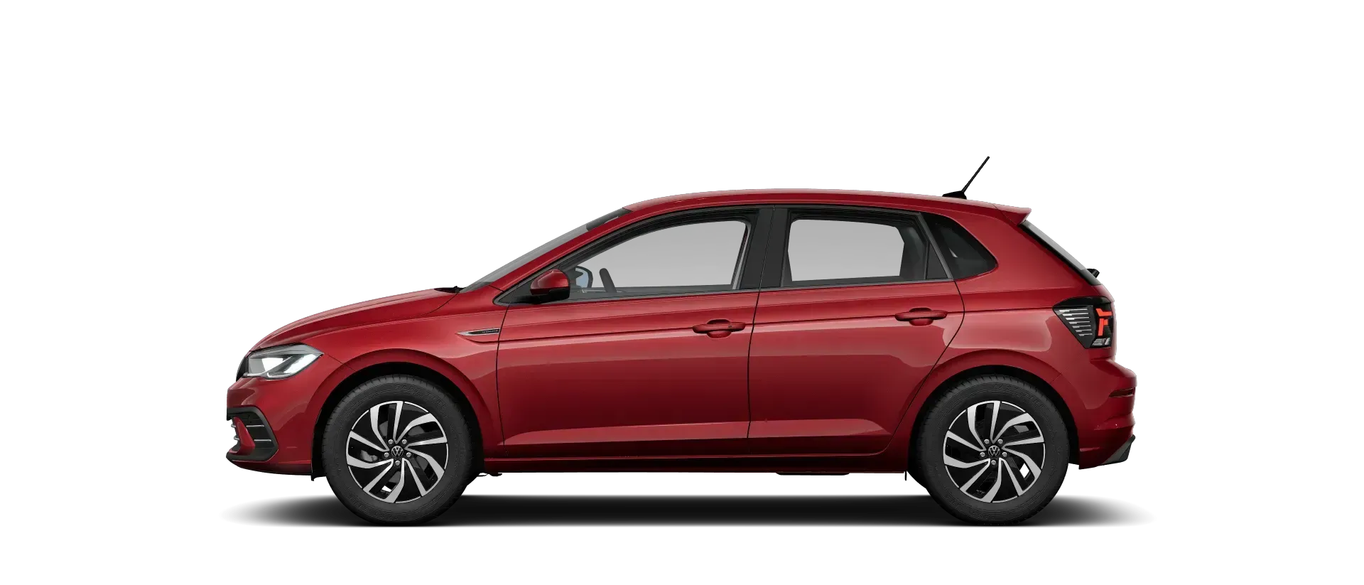 SUV vermelho visto de perfil em fundo branco.