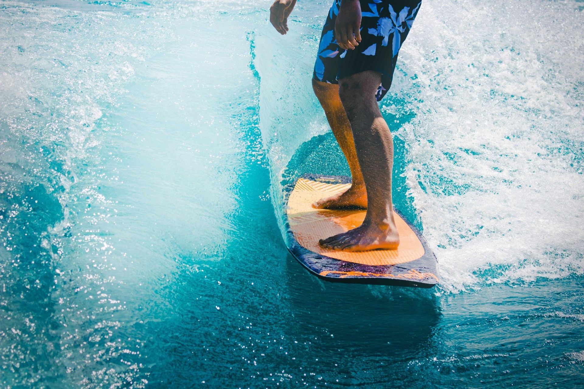 Vous avez envie de vous mettre au surf électrique ?