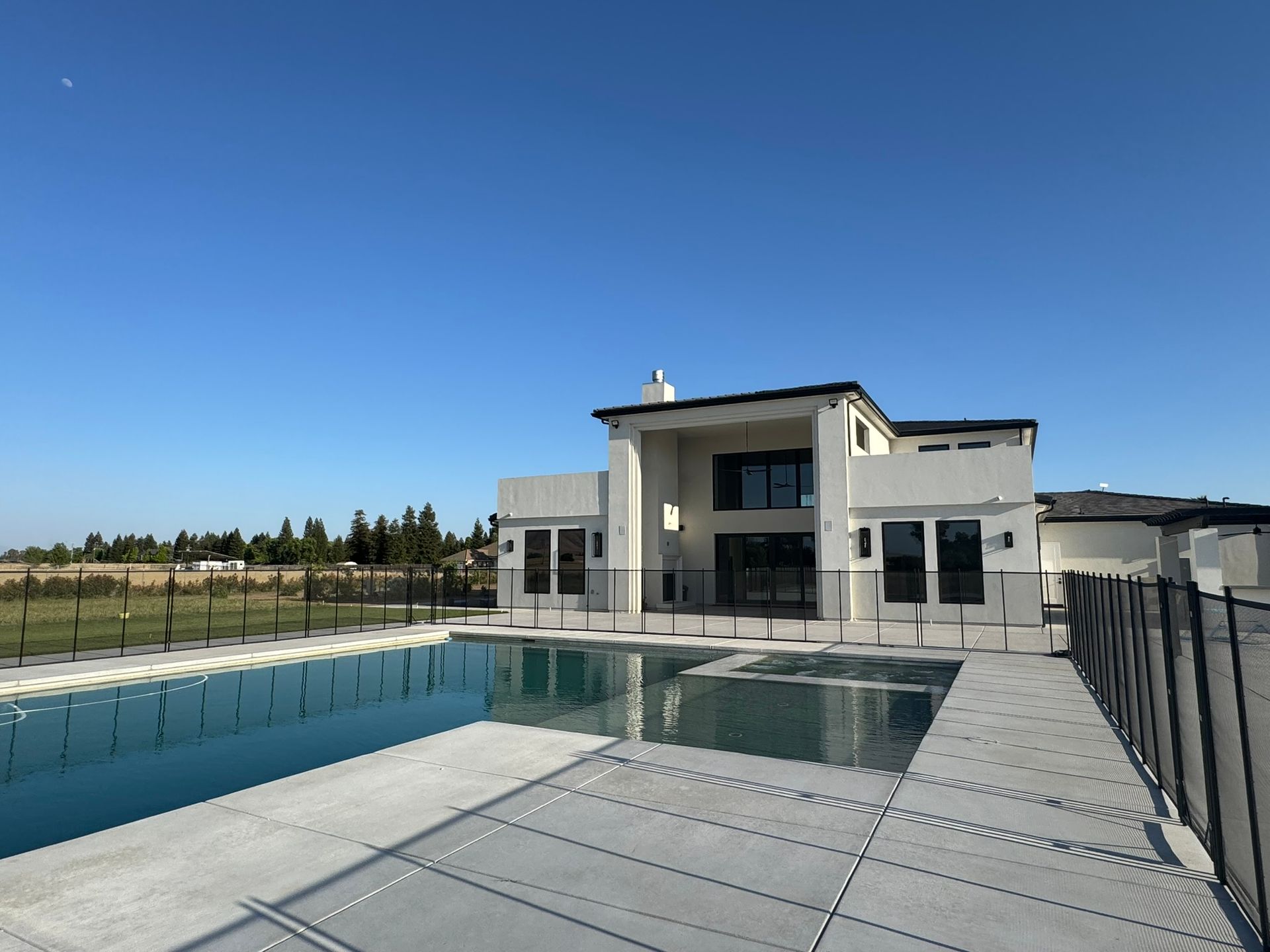 Home With pool 