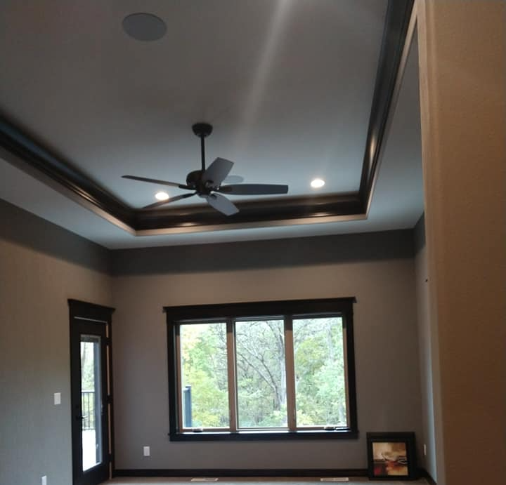 Room with a tray ceiling