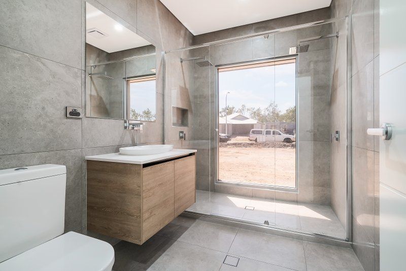 Bathroom design by Vanguard Homes, Sunshine Coast home builder