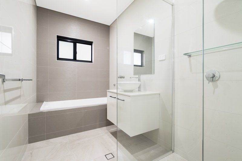 Bathroom design by Vanguard Homes, Sunshine Coast home builder