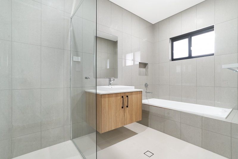 Bathroom design by Vanguard Homes, Sunshine Coast home builder
