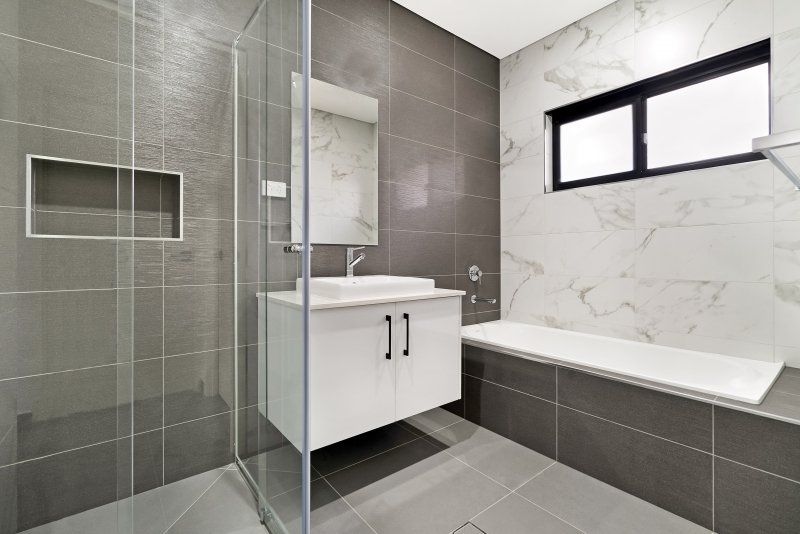 Bathroom design by Vanguard Homes, Sunshine Coast home builder