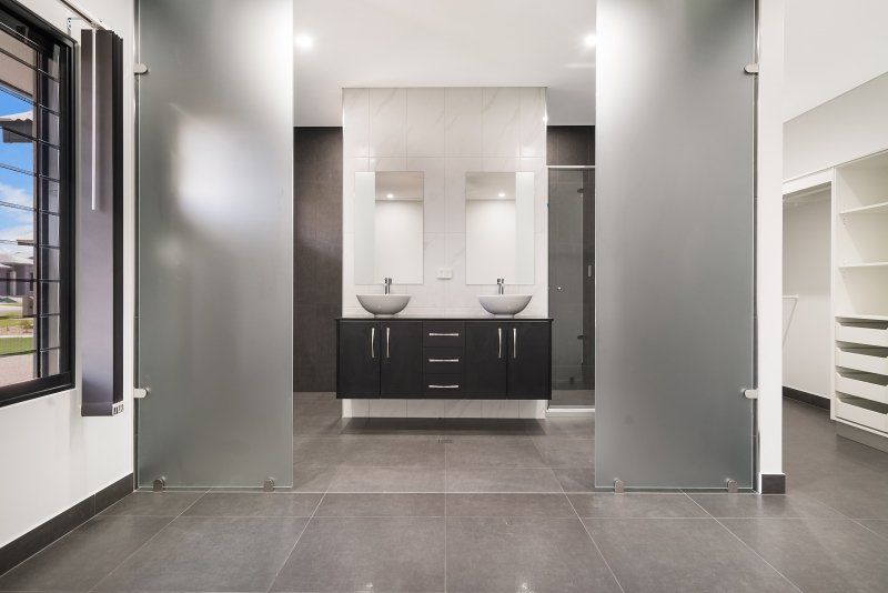 Bathroom design by Vanguard Homes, Sunshine Coast home builder