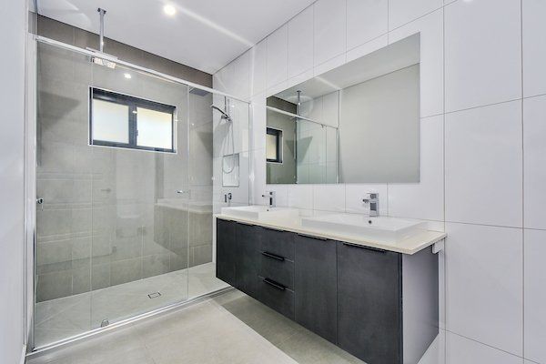 Bathroom design by Vanguard Homes, Sunshine Coast home builder