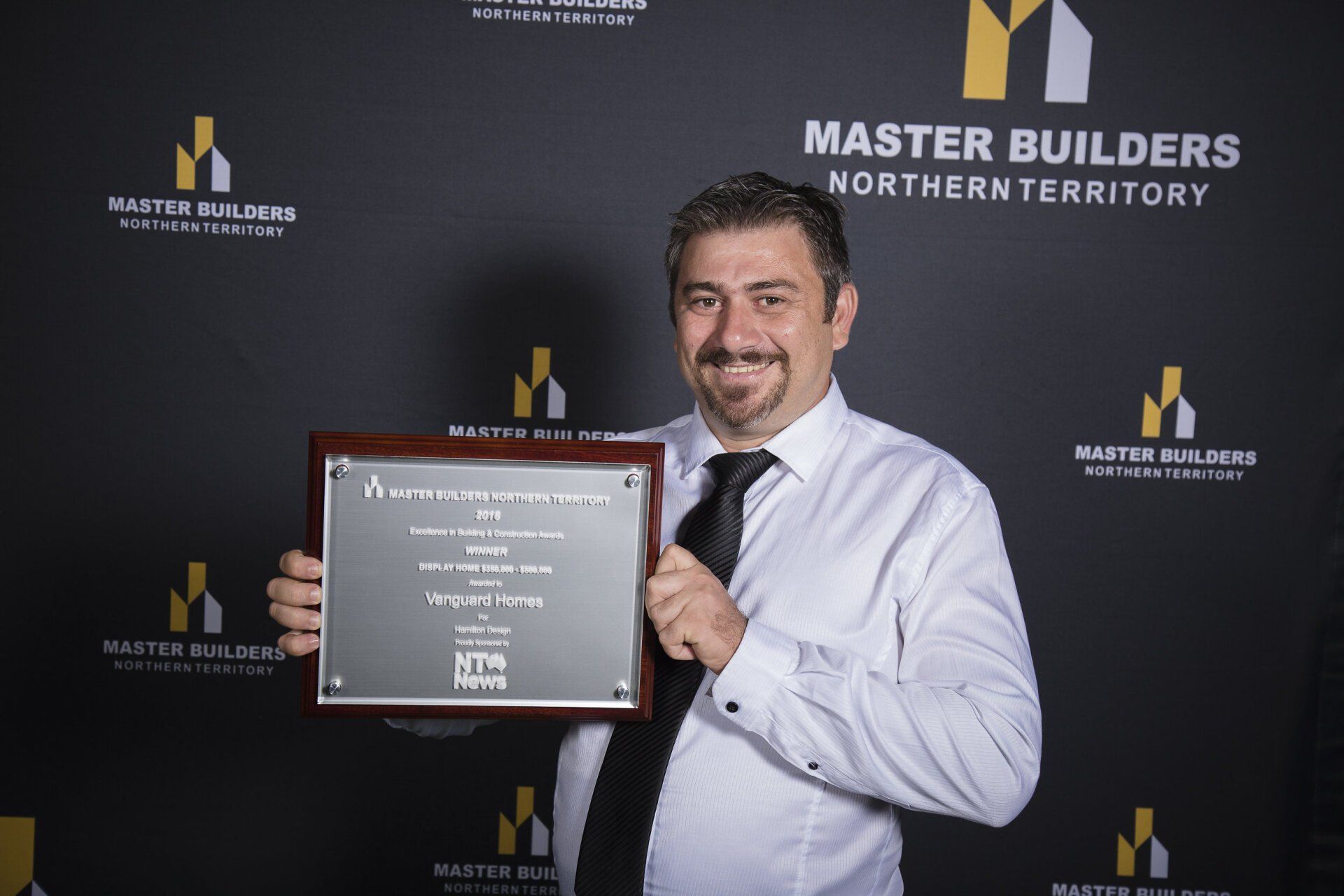 Vanguard Homes receiving building award