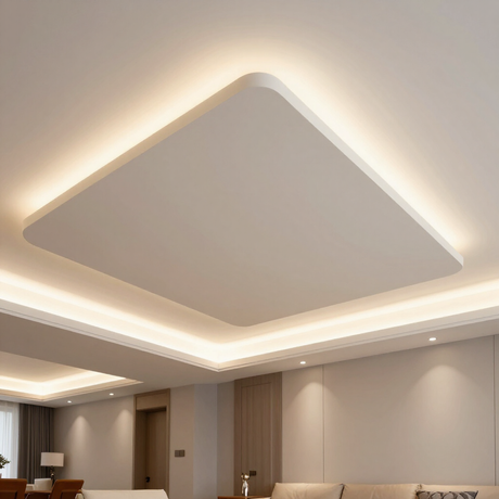 Soffitto moderno con ampio pannello luminoso quadrato incassato e illuminazione ambientale calda.