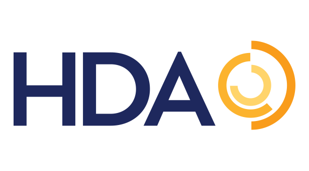 A logo for hda with a yellow circle in the middle