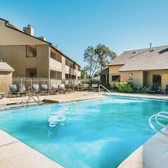Coulter Landing Apartments outdoor community pool