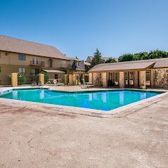 Coulter Landing Apartments pool