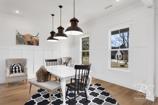 eclectic modern dining room
