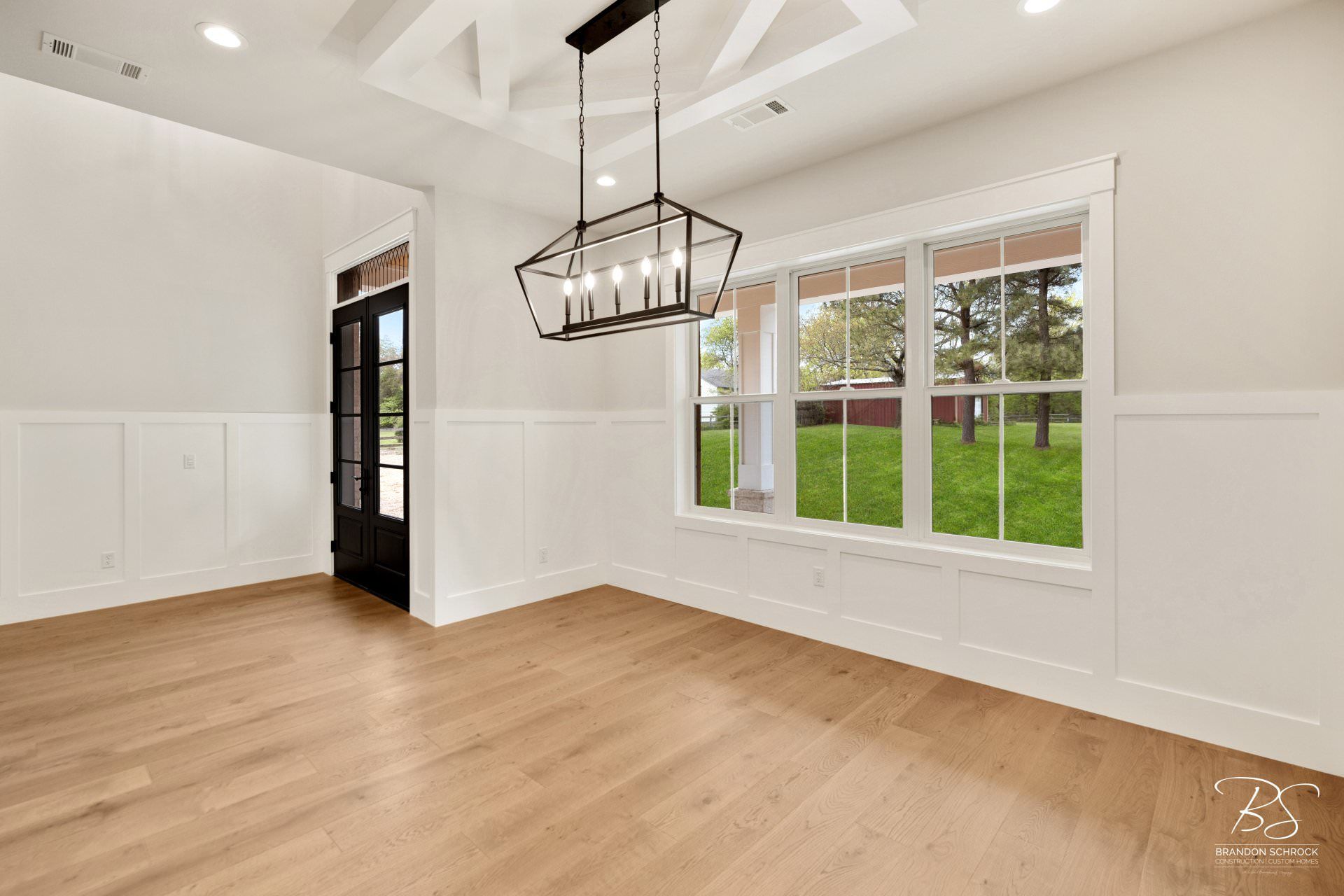 traditional craftsman living area