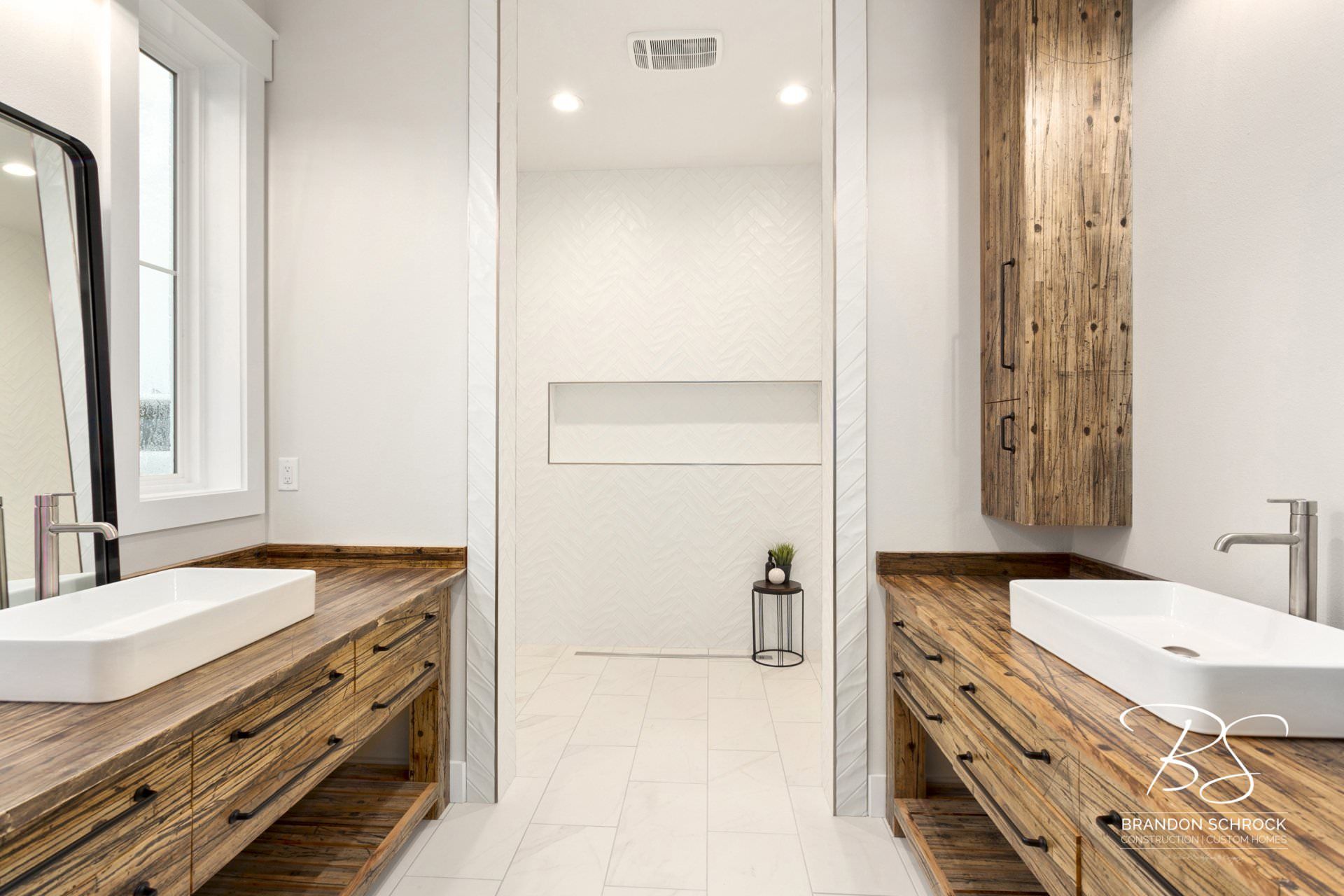 traditional modern farmhouse bathroom