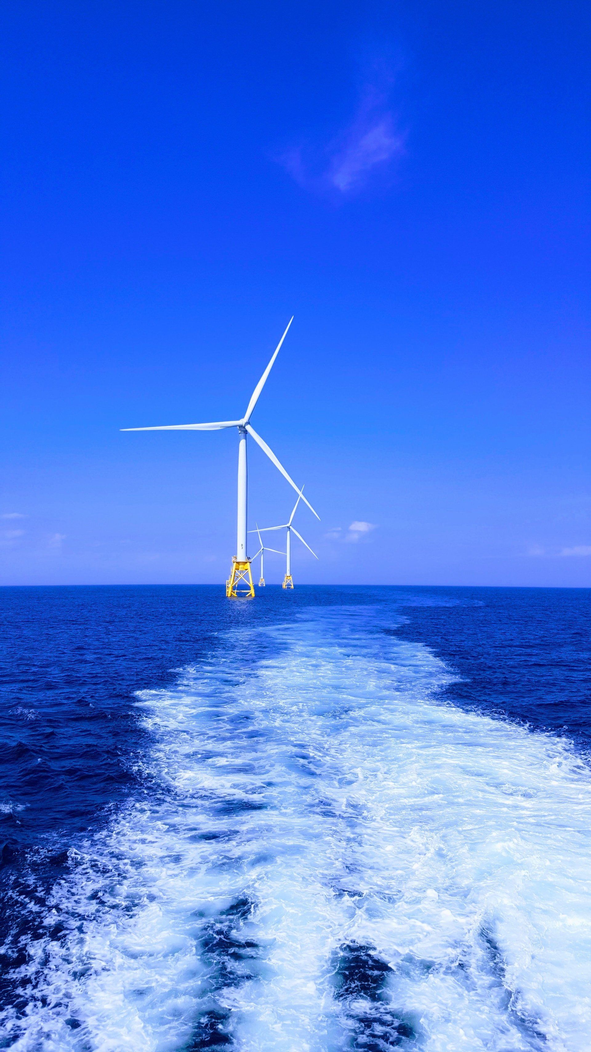 Rope access painting and coating work on offshore wind turbines