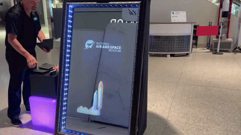mirror booth at national air and space museum washington d.c.