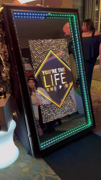 video mirror booth