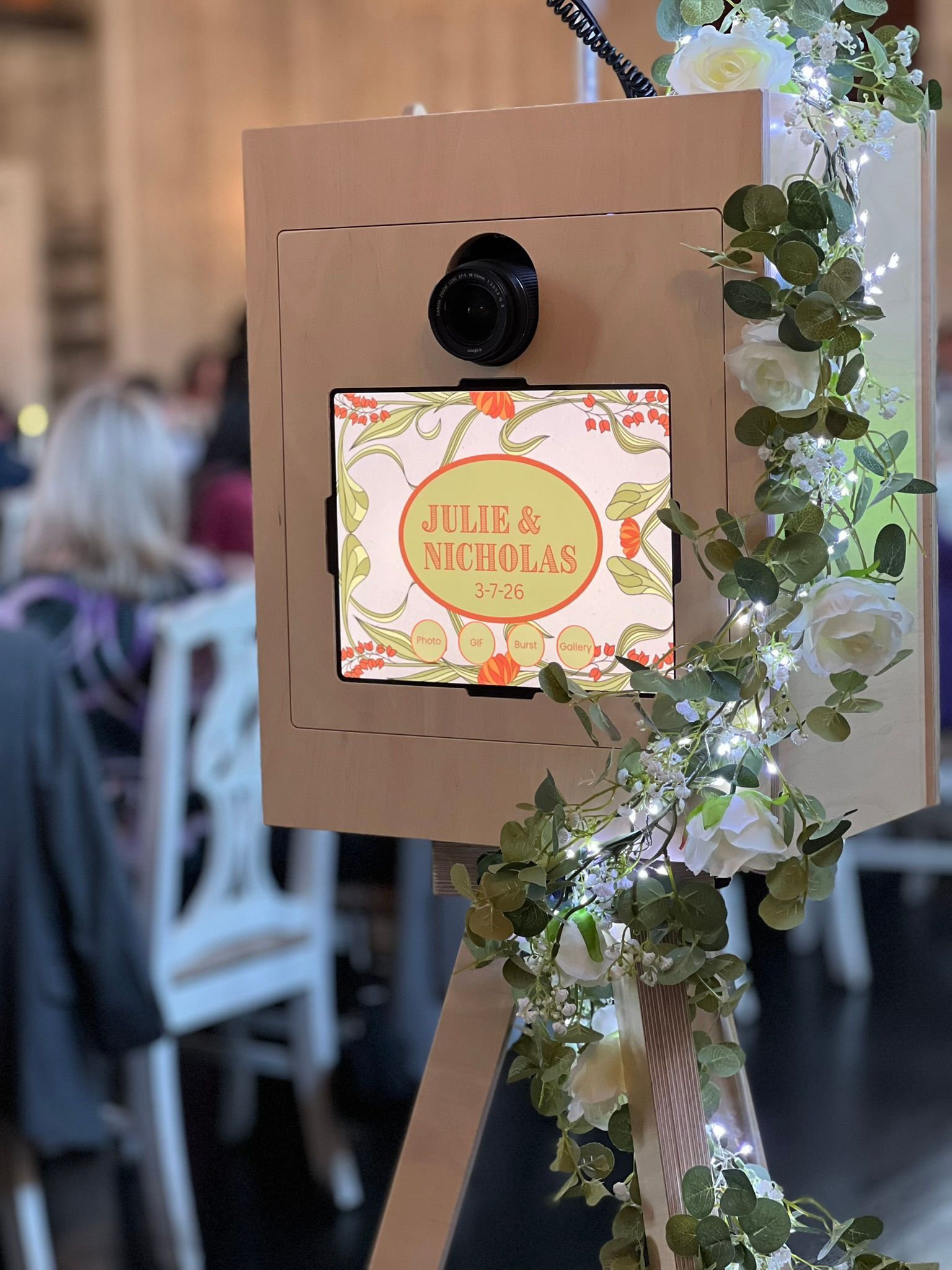 Vintage Prelude photo booth set up for the Sperlein wedding at Blackwall Barn & Lodge in Gambrills, 