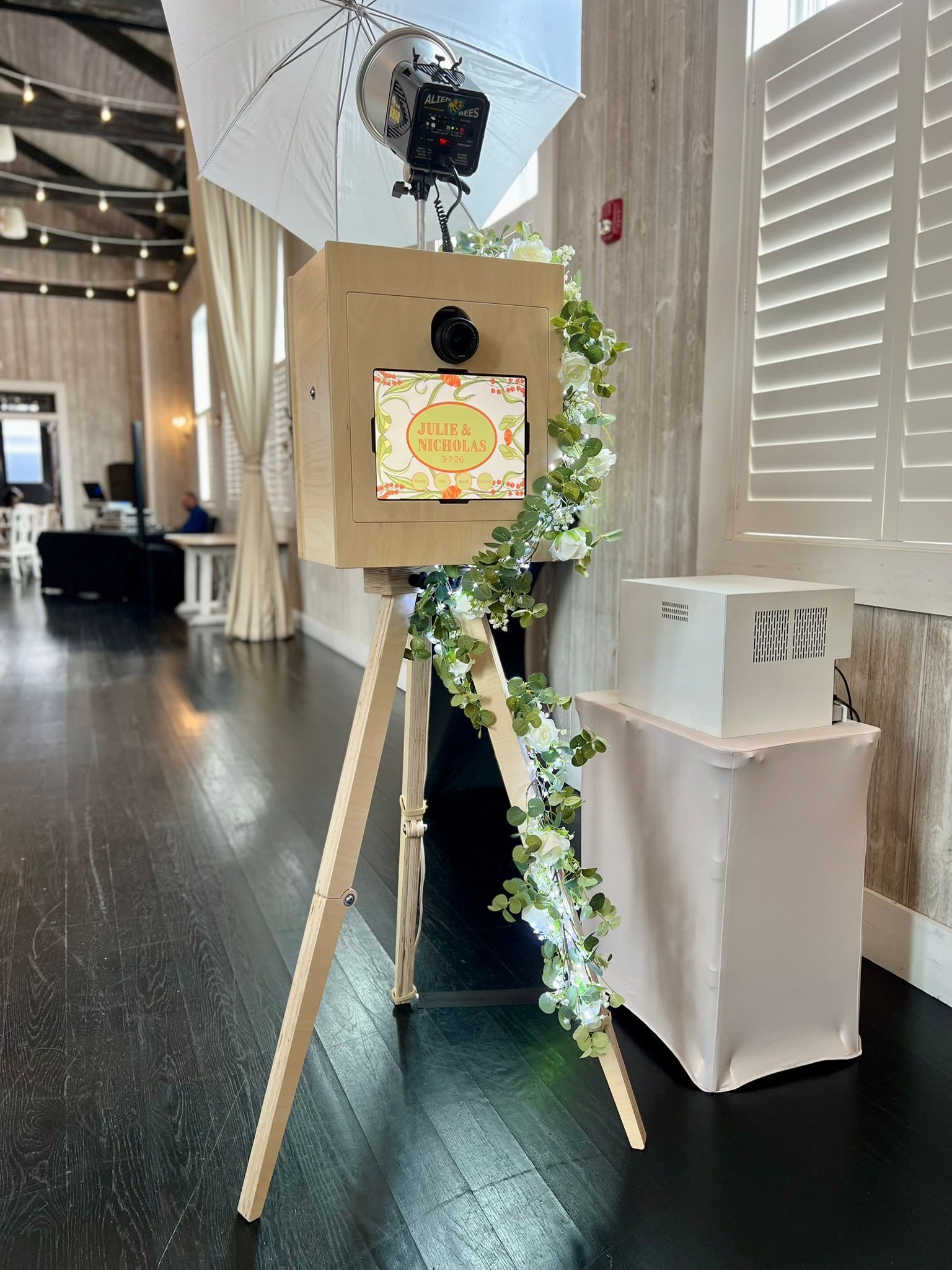 digital mirror photo booth in maryland