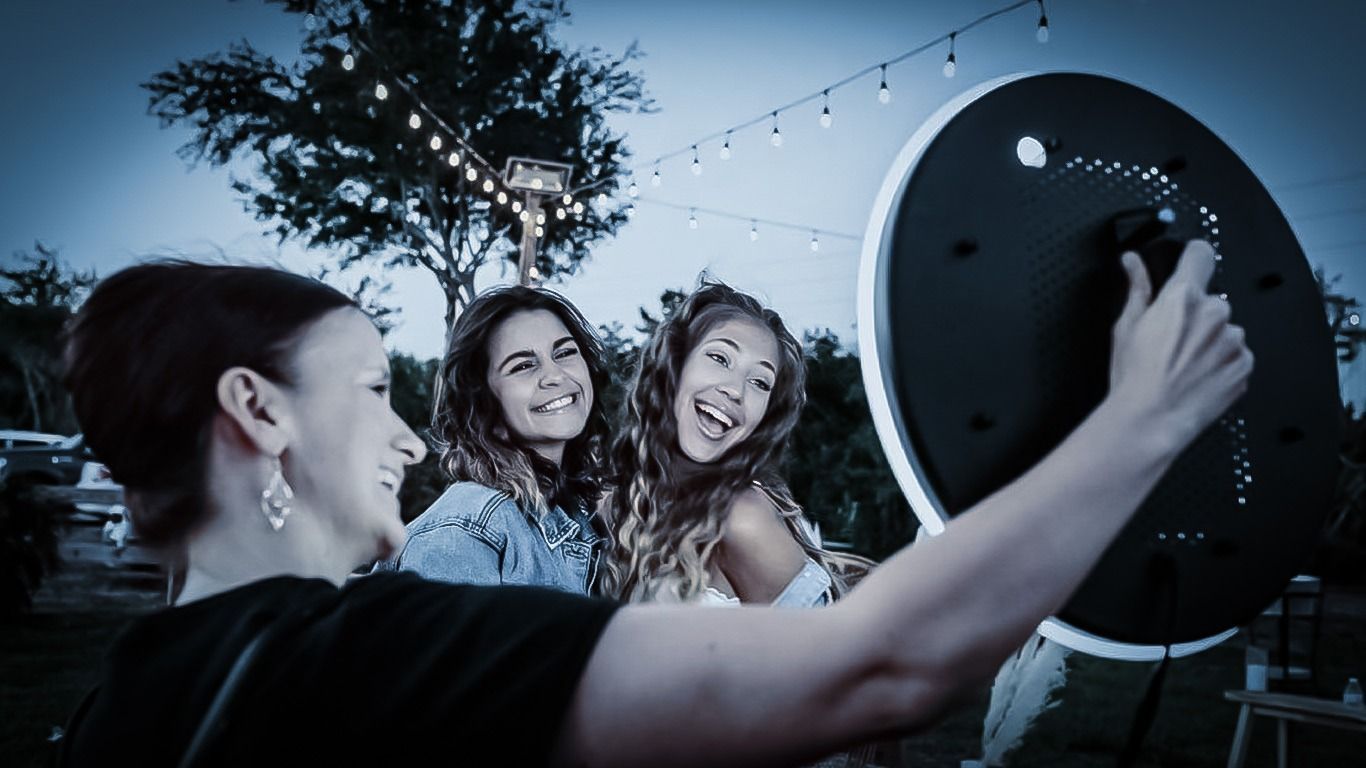 selfie roaming booth in maryland