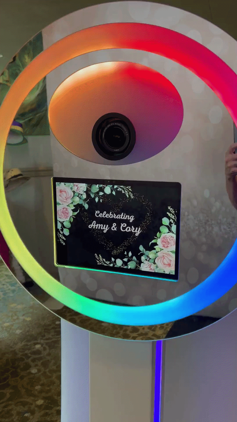 video mirror booth