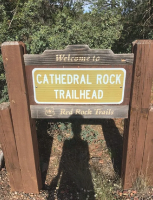 A sign that says welcome to cathedral rock trailhead