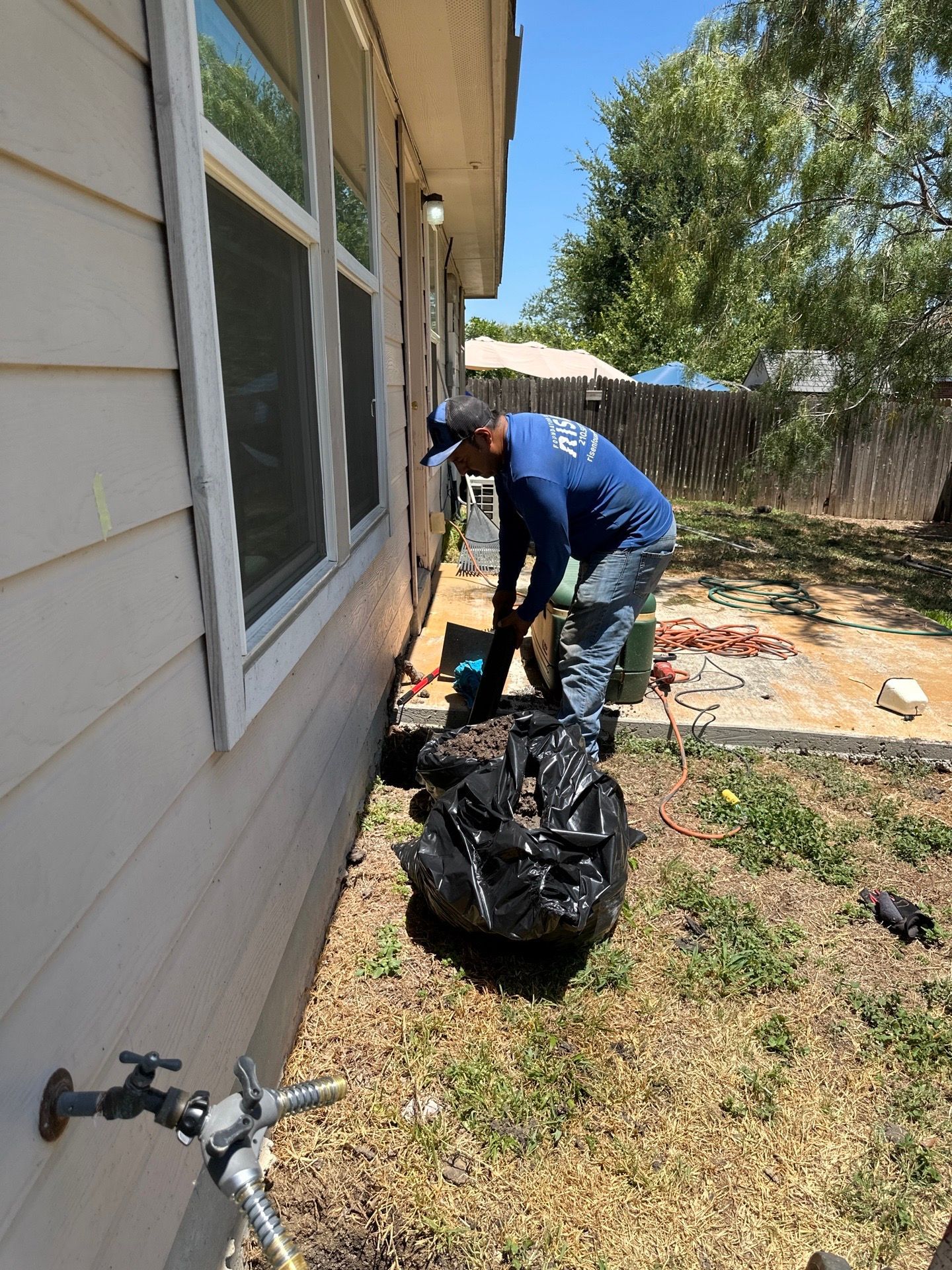 risen foundation repair team working