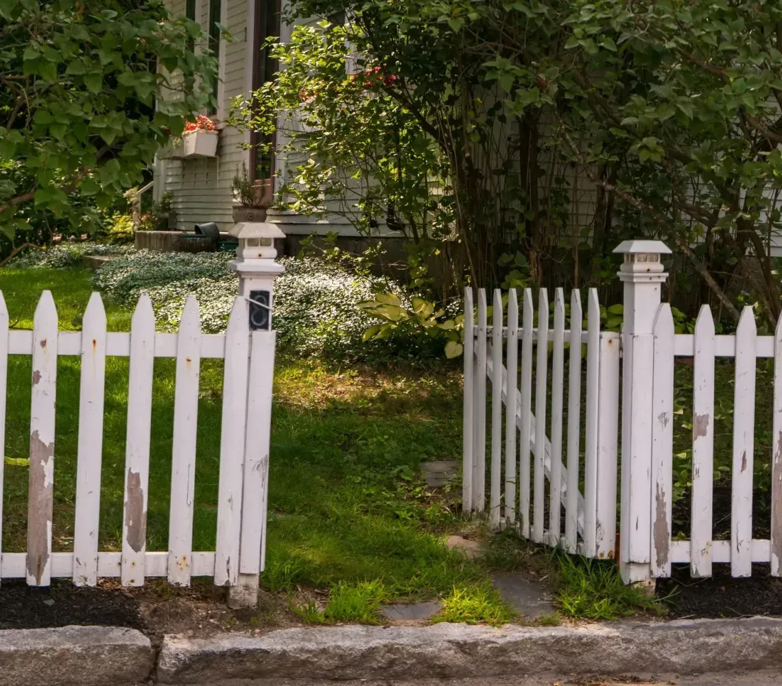 legrand-fence-contractors-faq-image
