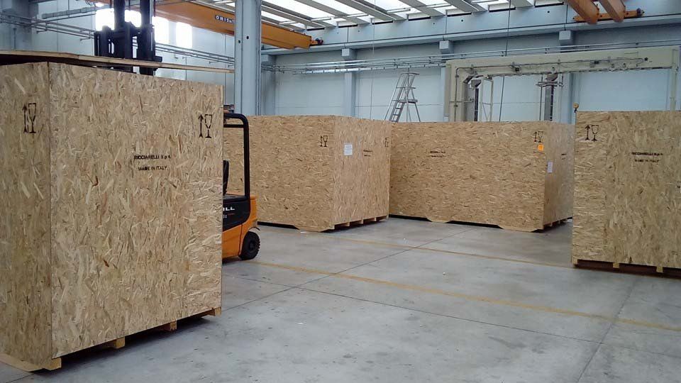 Assistenza casse e gabbie per grandi lotti