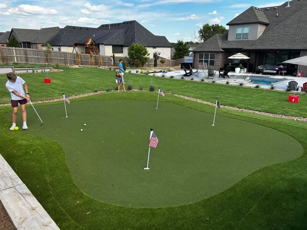 artificial putting green installation in springdale ar