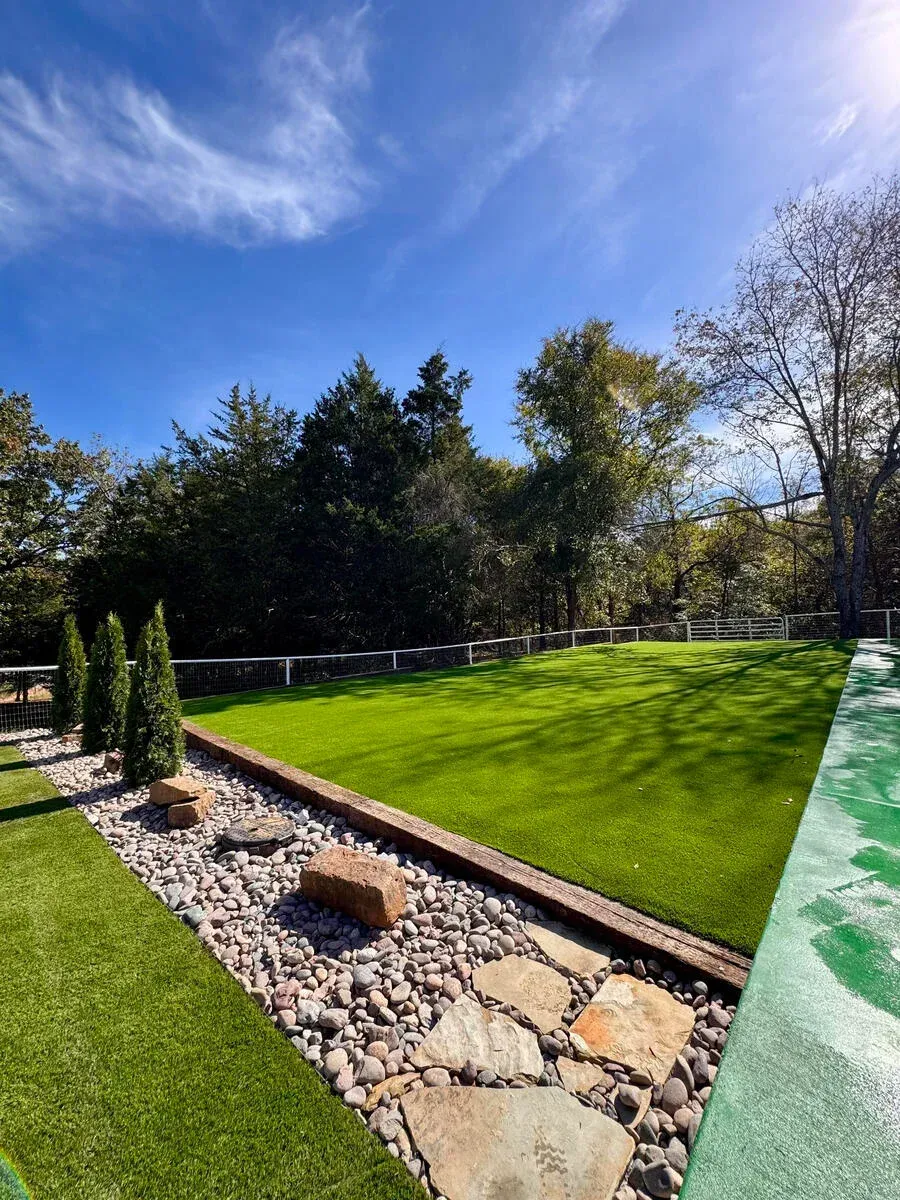 professional landscaper in rogers ar
