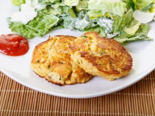 Crab Cakes And Cocktail Sauce