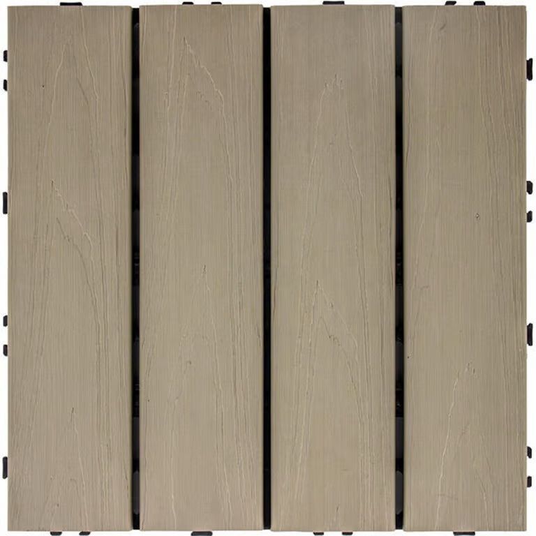 Cuatro paneles verticales de color beige con textura de madera, dispuestos uno al lado del otro con bordes oscuros.
