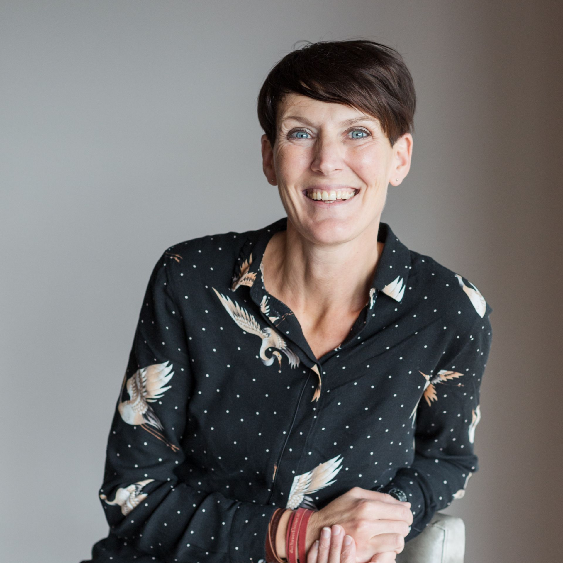 Rianne is via Toni Melenhorst, bedrijfsleider bij Nawijn & Polak in Apeldoorn, met mij in contact gekomen. Haar vraag: kun je mij en mijn boek helpen om de weg te vinden in een wereld die voor mij nog nieuw is. 