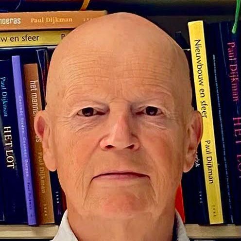 Paul Dijkman studeerde architectuur in Delft, en publiceerde zijn eerste boek in 1992 (Uitgeverij Uniepers, Abcoude). Zijn latere romans en non-fictie boeken zijn uitgegeven bij IJzer in Utrecht en bij zijn activistisch platform Singulier. Paul werkt als (architectuur)filosoof en kunstenaar. Nu ligt er een nieuw non-fictie manuscript, samen zoeken we een uitgever.