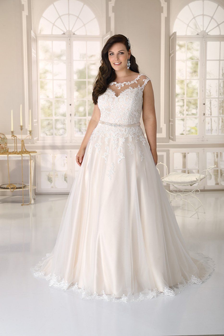 abiti sposa curvy alessandra bruni boutique atelier abiti sposa e sposo