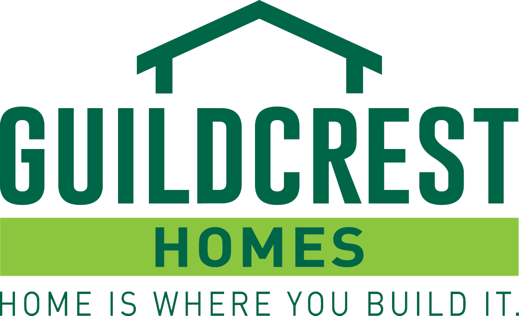 Logo pour Guildcrest Homes : texte vert et icône de maison au-dessus de « Maisons » sur une barre verte.