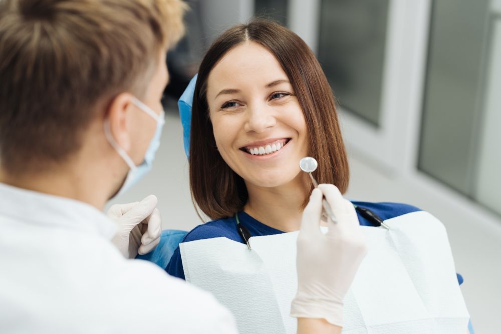 Smile with dental implants