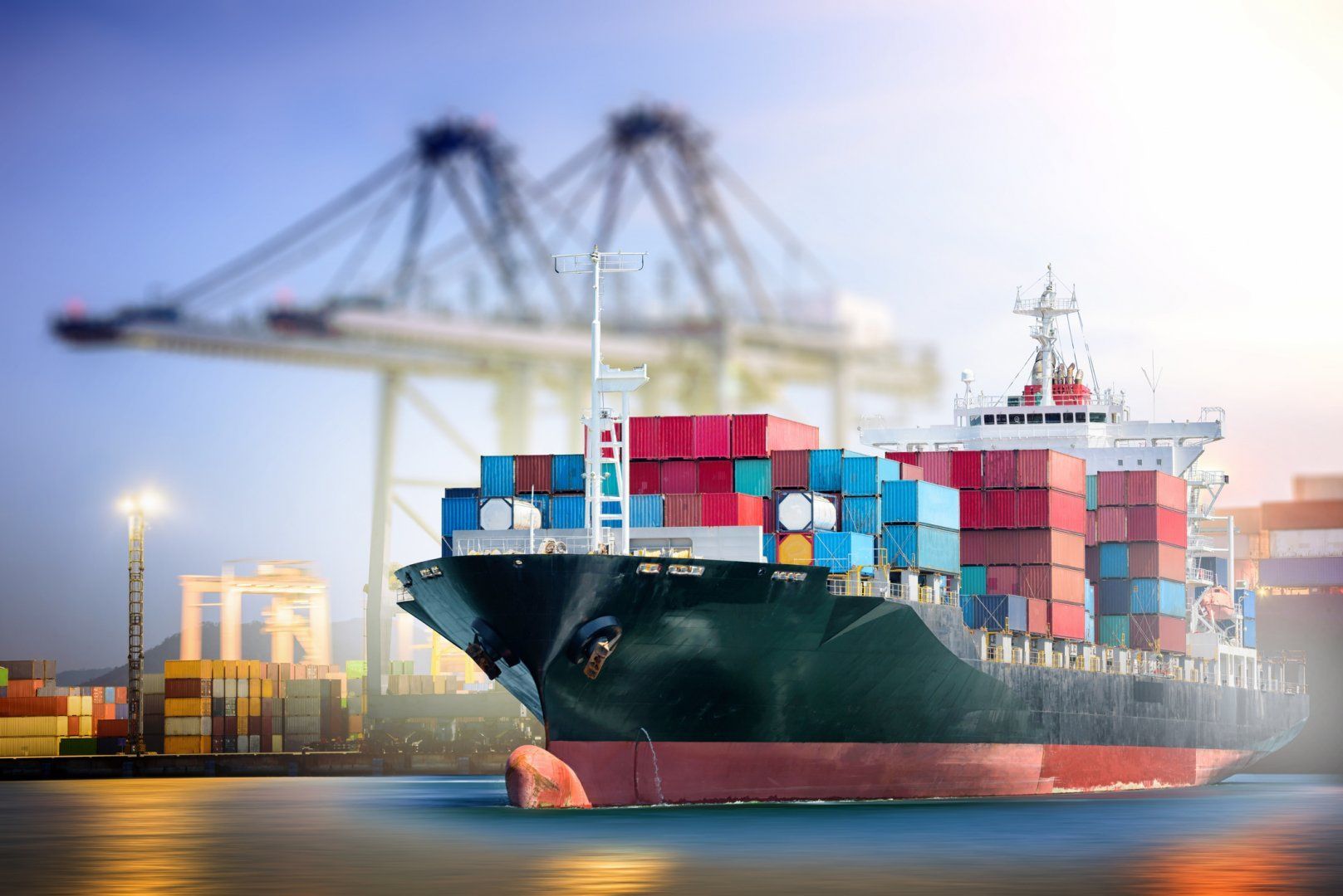 How Does an NVOCC Work?