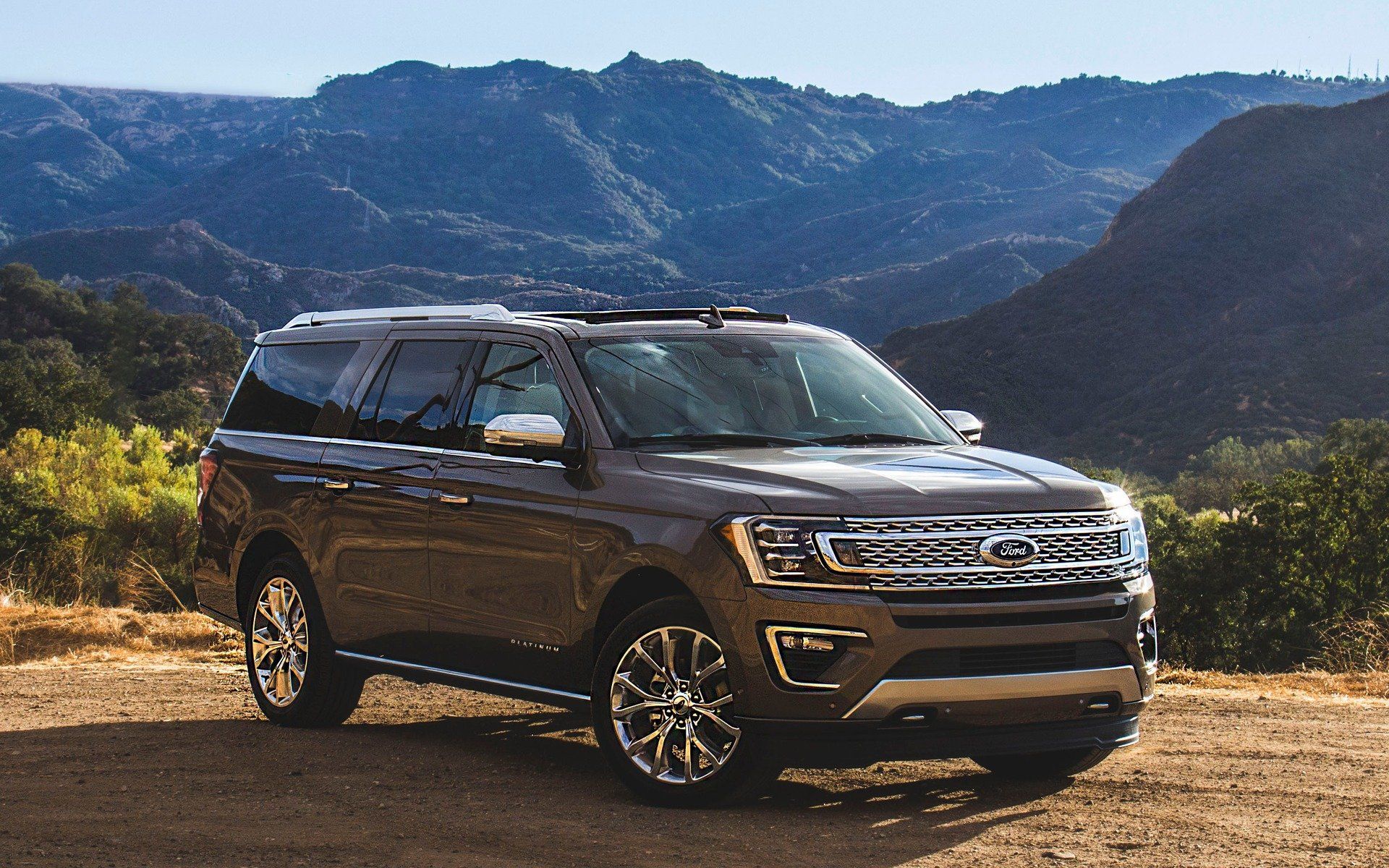 Service and Repair of Ford Vehicles