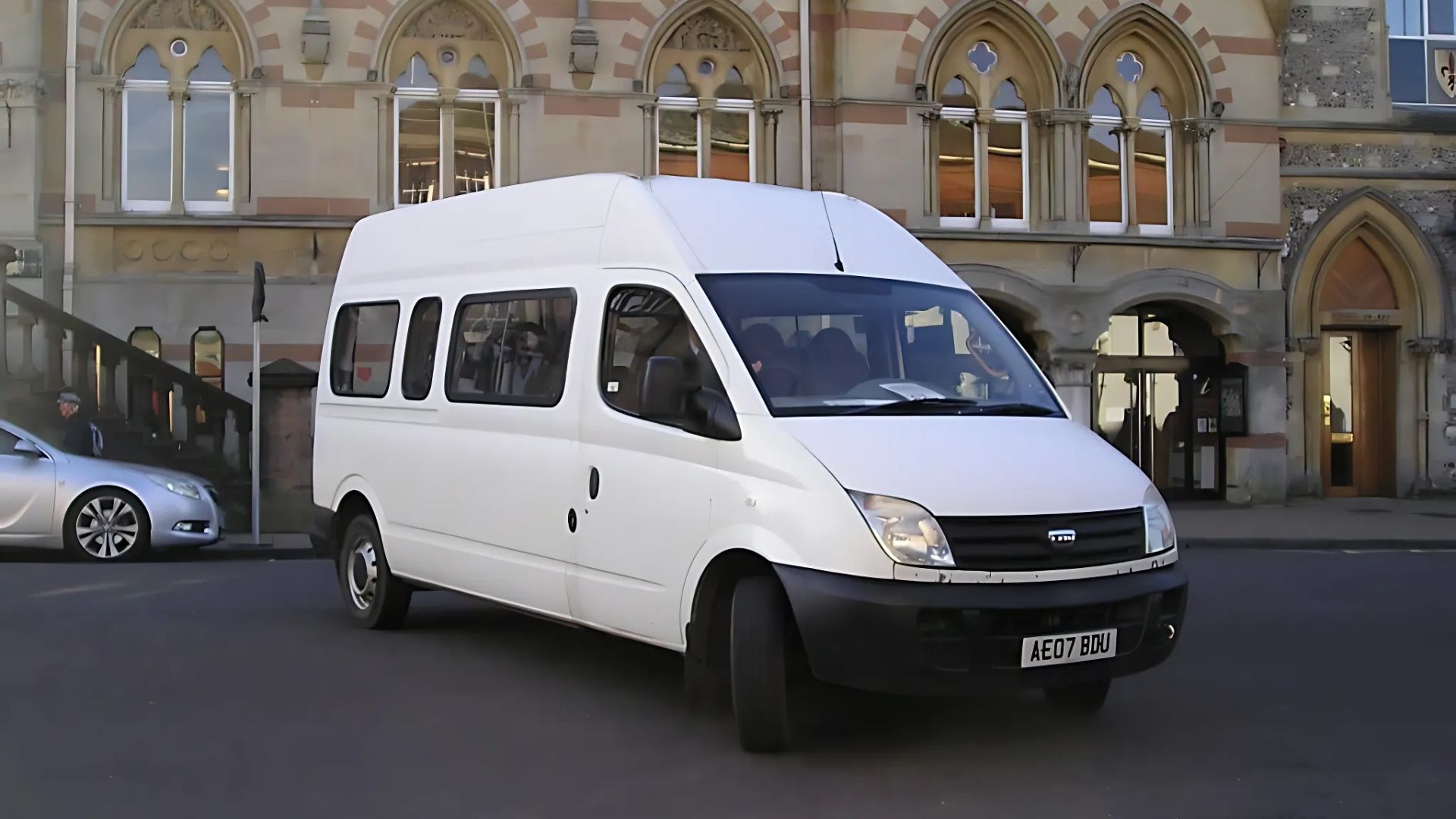 Are you looking to hire a minibus? Different rules apply to different purposes. Get the facts in our article.
