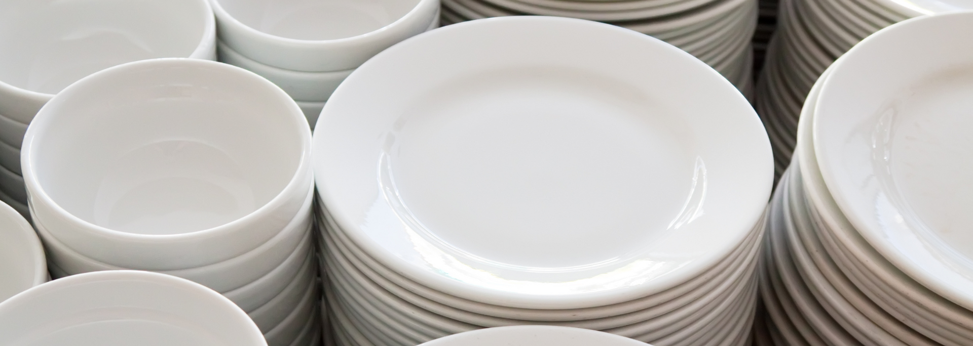 Picture of a stack of plates. Picture of a stack of plates.
