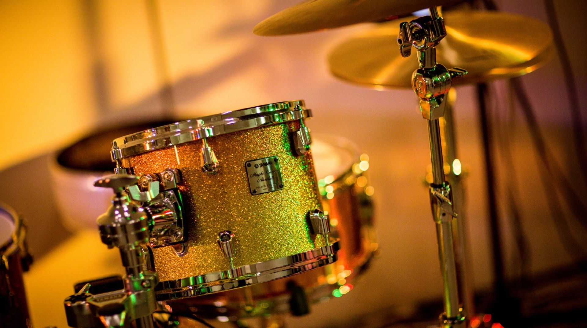 one snare drum