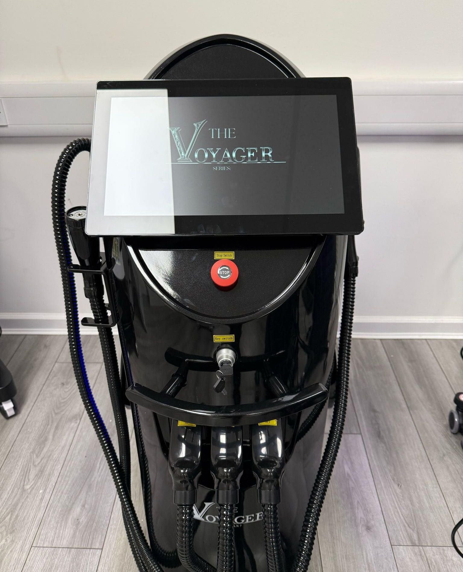 laser hair removal equipment the Voyager Marques Laser Machine