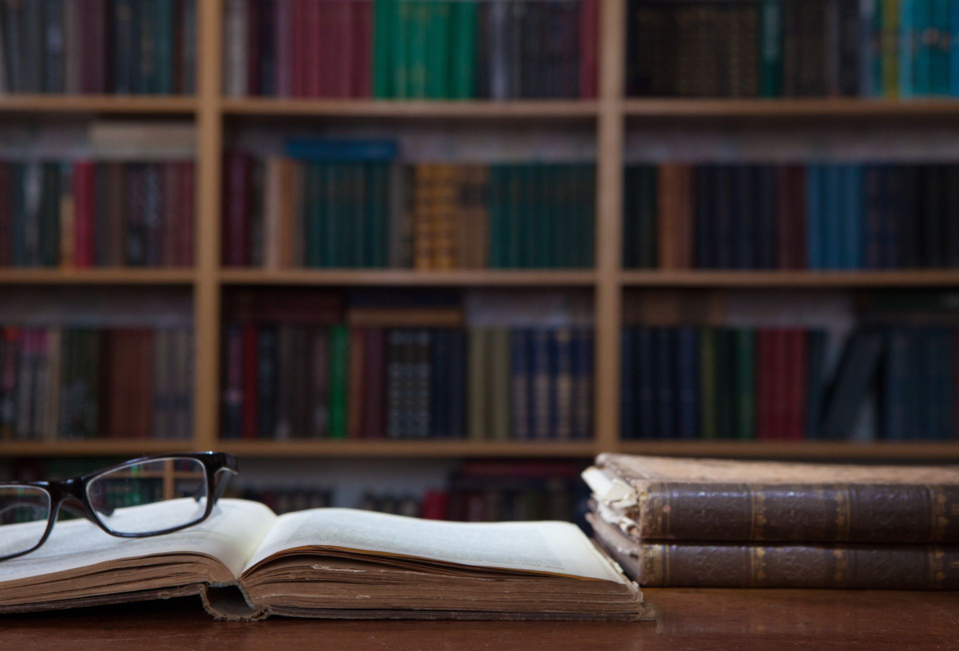 bibliothèque d'un cabinet d'avocats