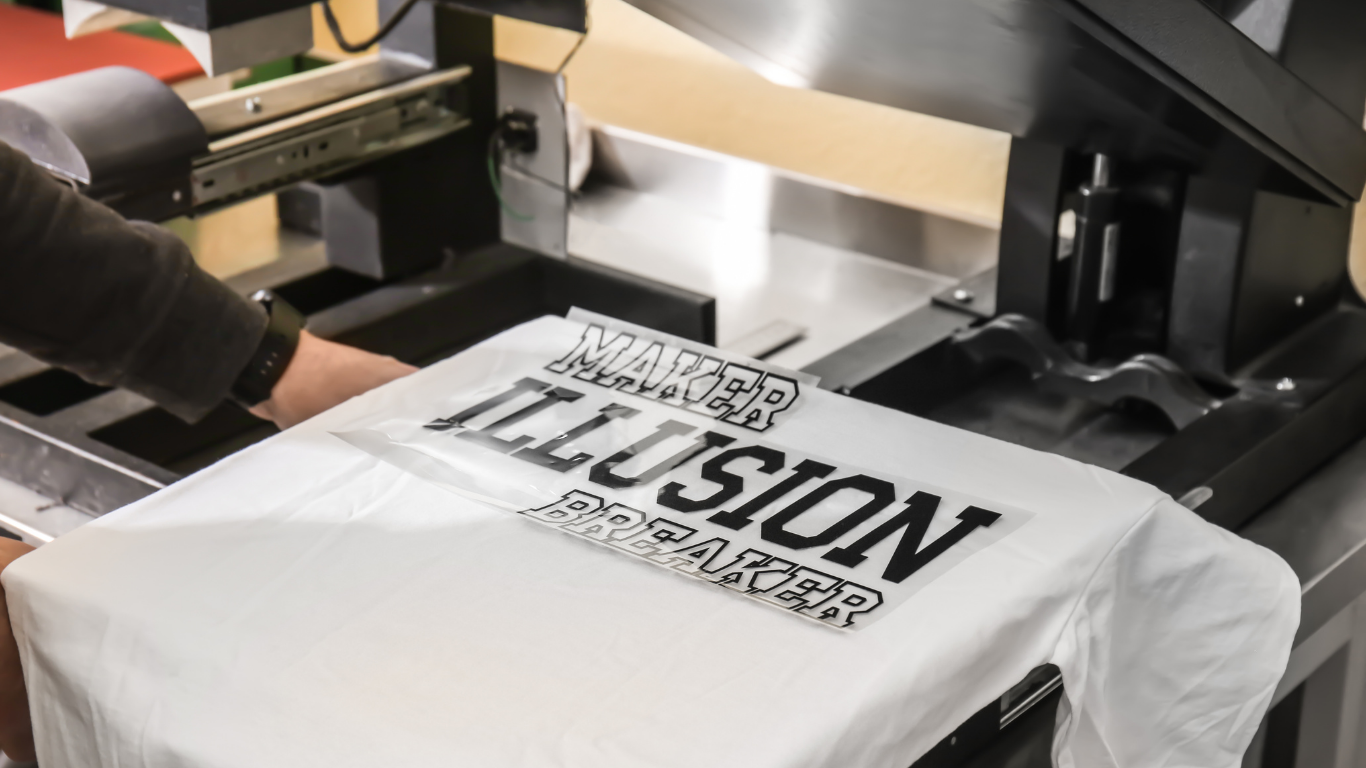 White t-shirt with 