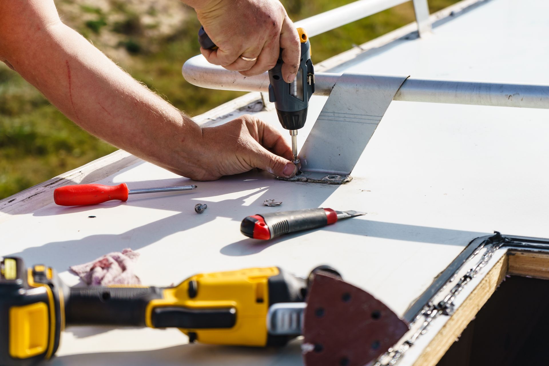 Roof and Seal Inspection: Preventing the Single Biggest Source of Winter RV Damage | Rick's Tire & S